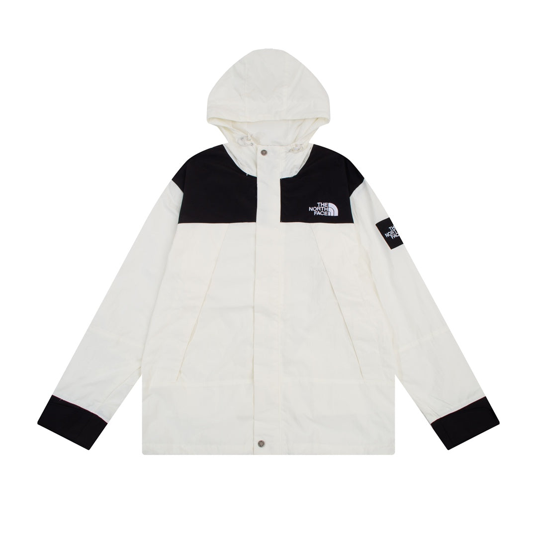 The North Face Men's Hooded Mountain Jacket | Off-White & Black Color Block