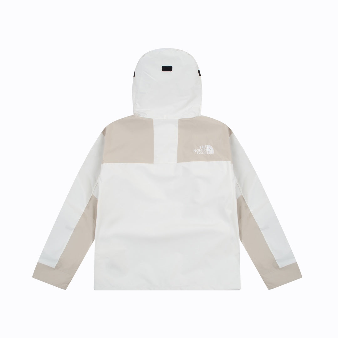 The North Face Men's GORE-TEX Hooded Mountain Jacket | White & Beige Color Block