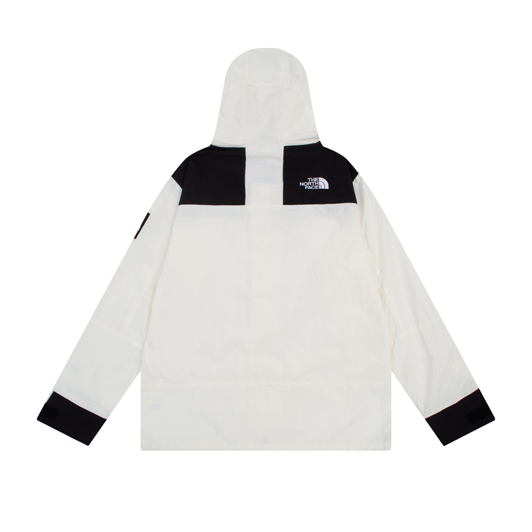 The North Face Men's Hooded Mountain Jacket | Off-White & Black Color Block