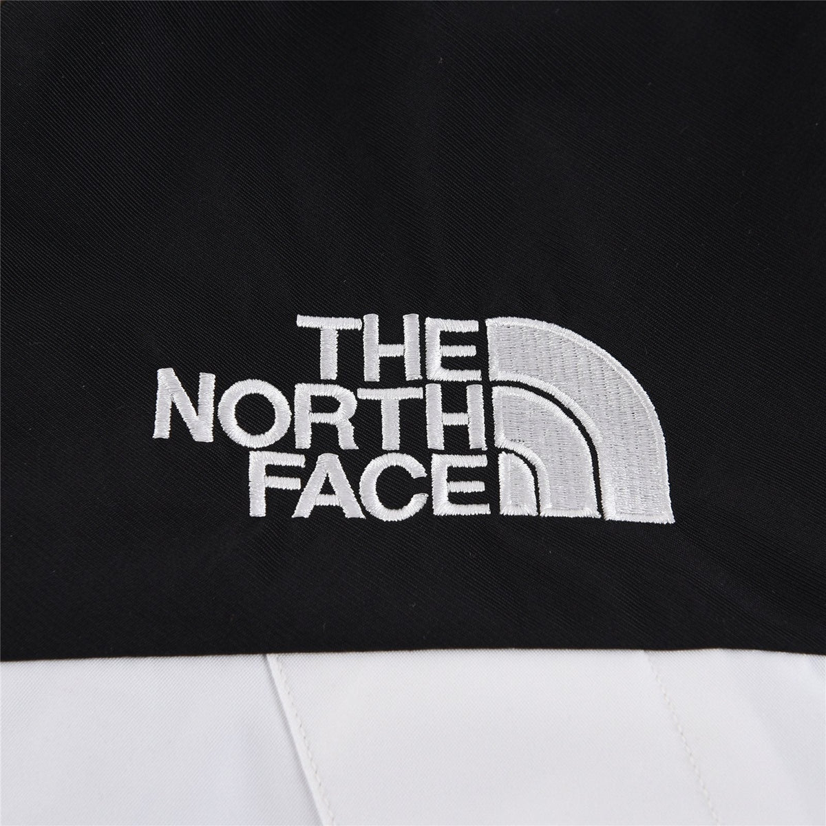 The North Face Women's Men's GORE-TEX Hooded Mountain Jacket - White & Black Color Block Waterproof Shell