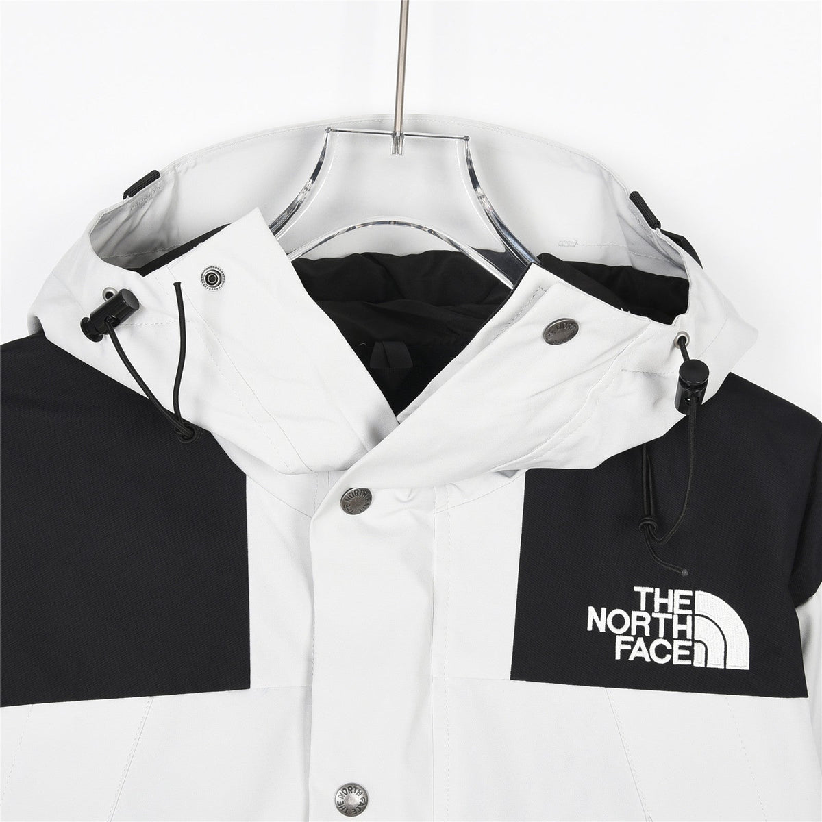 The North Face Men's Hooded Mountain Jacket | White & Black Color Block