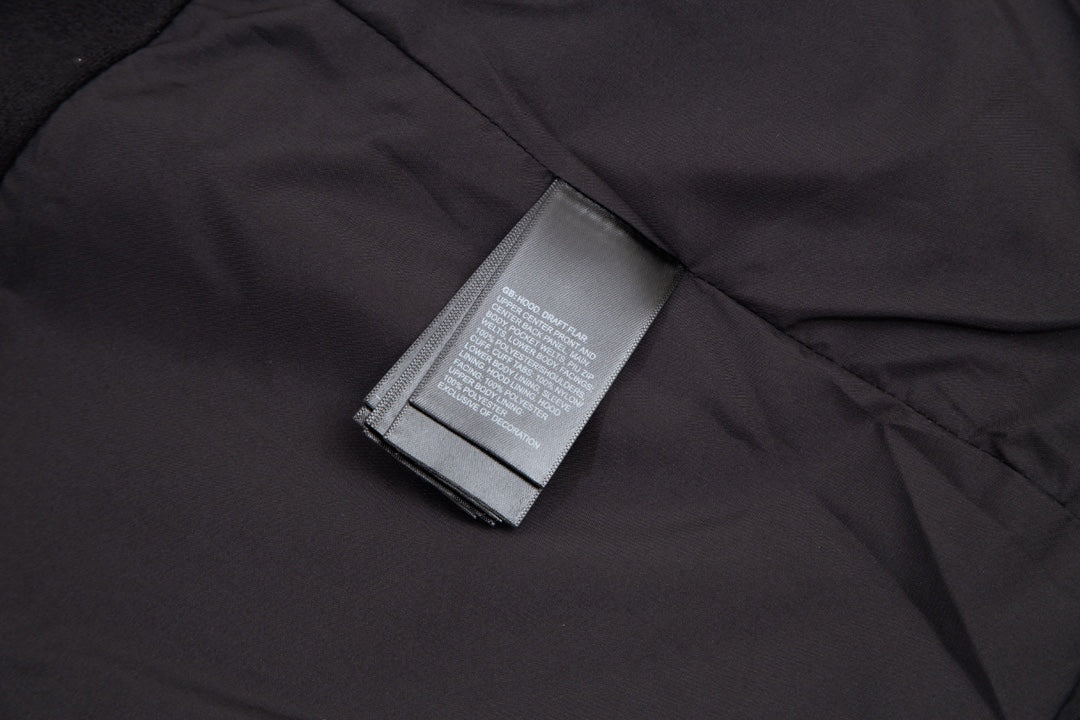 The North Face Men's GORE-TEX Hooded Mountain Jacket | Forest Green & Black Color Block