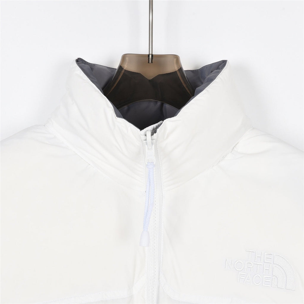 The North Face Stand Collar Puffer Jacket | Solid White | Women's & Men's Streetwear Style
