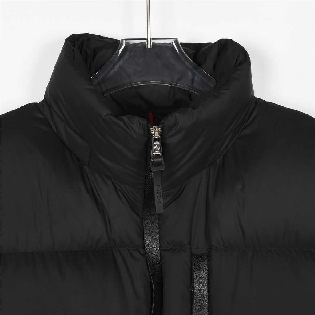 Moncler Women's Men's Thick Stand Collar Down Jacket - Black