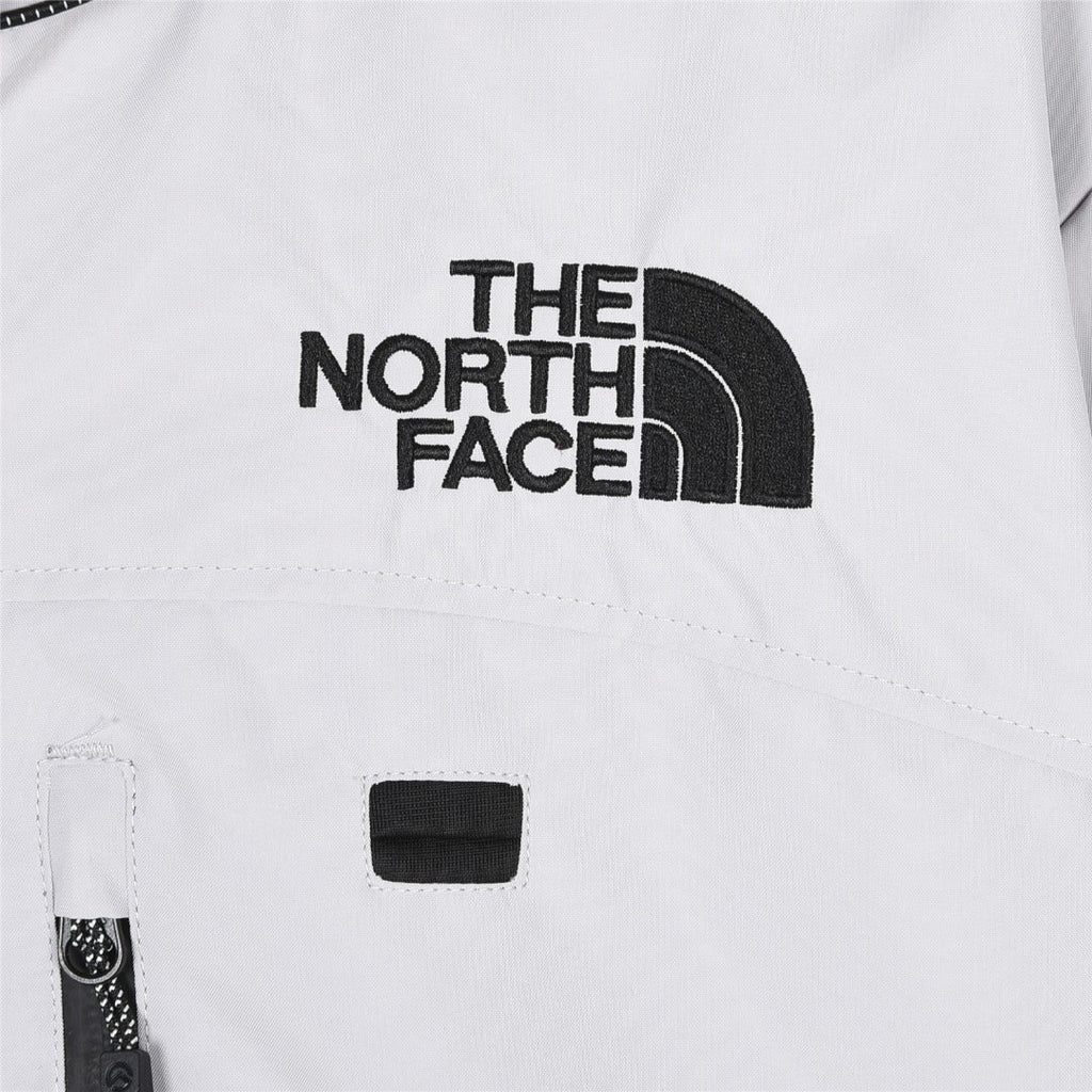 The North Face Men's White Hooded Ski Jacket | Outdoor Winter Outerwear