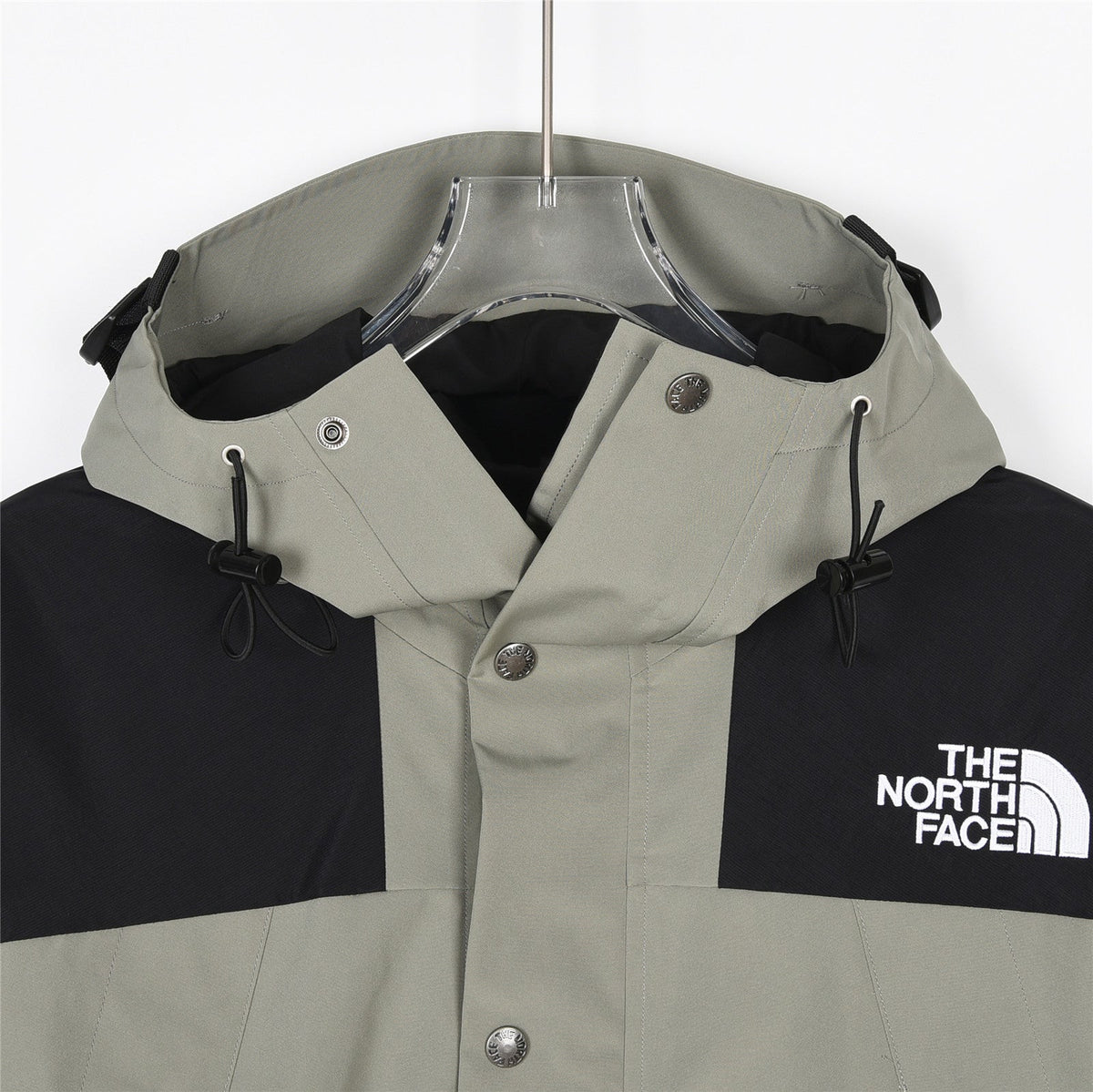 The North Face Men's Hooded Mountain Jacket | Sage Green & Black Color Block