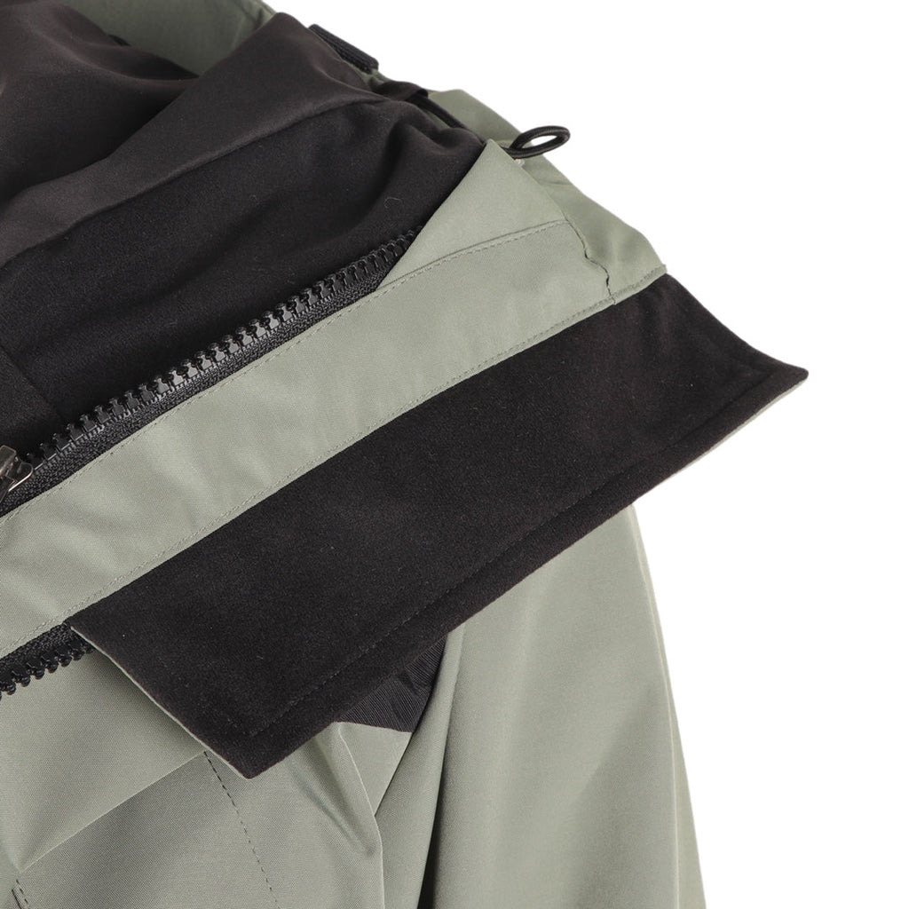 The North Face Women's Men's GORE-TEX Hooded Mountain Jacket - Sage Green & Black Color Block Waterproof Shell
