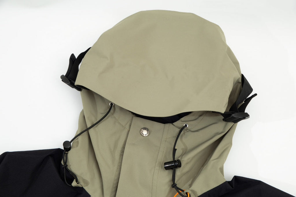 The North Face Men's GORE-TEX Hooded Mountain Jacket | Light Khaki & Black Color Block