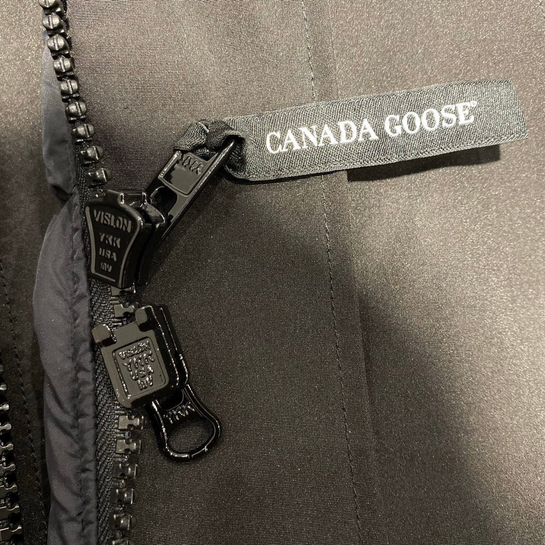 Canada Goose Women's Men's Fur Hood Bomber Parka Jacket - Black