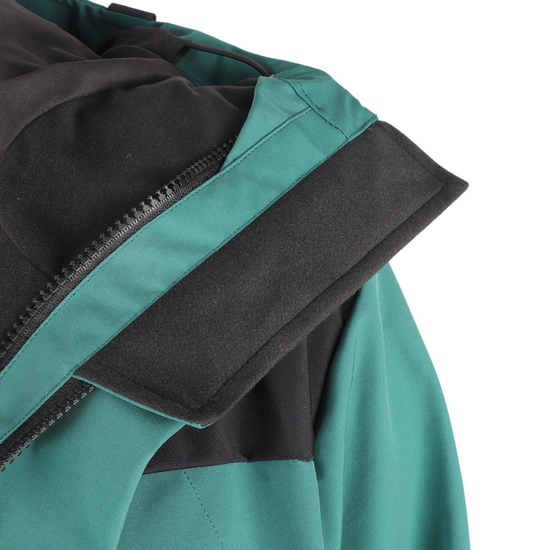 The North Face Women's Men's GORE-TEX Hooded Mountain Jacket - Teal Green & Black Color Block Waterproof Shell