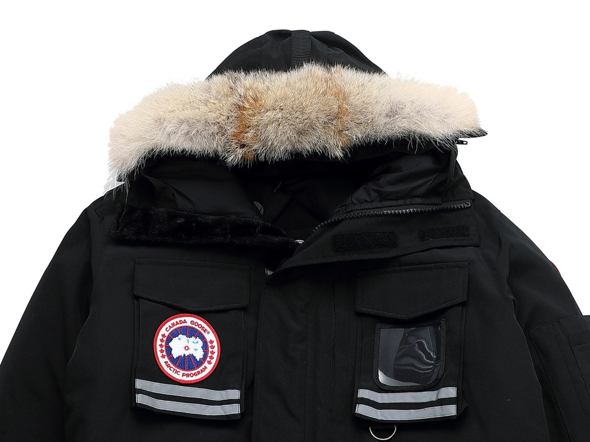 Canada Goose Women's Men's Expedition Down Parka Jacket with Coyote Fur - Black
