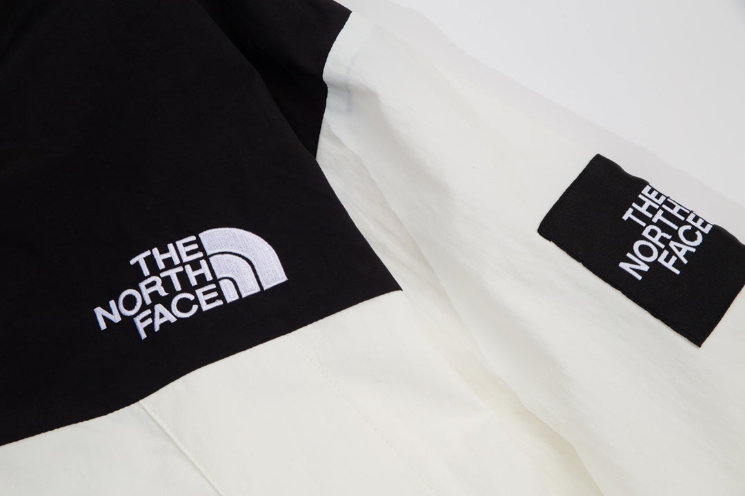 The North Face Men's Hooded Mountain Jacket | Off-White & Black Color Block