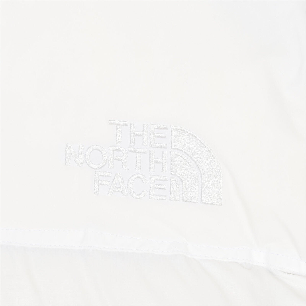 The North Face Stand Collar Puffer Jacket | Solid White | Women's & Men's Streetwear Style