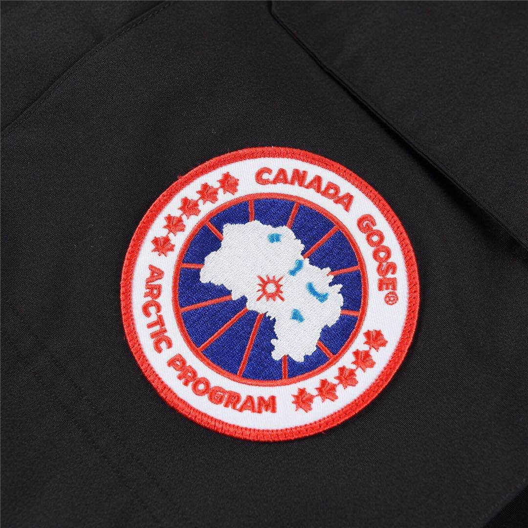 Canada Goose Women's Men's Fur Hood Parka Jacket - Black