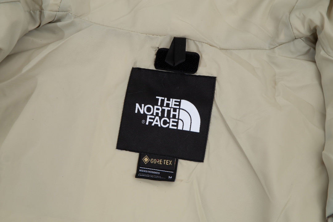 The North Face Men's GORE-TEX Hooded Mountain Jacket | White & Beige Color Block