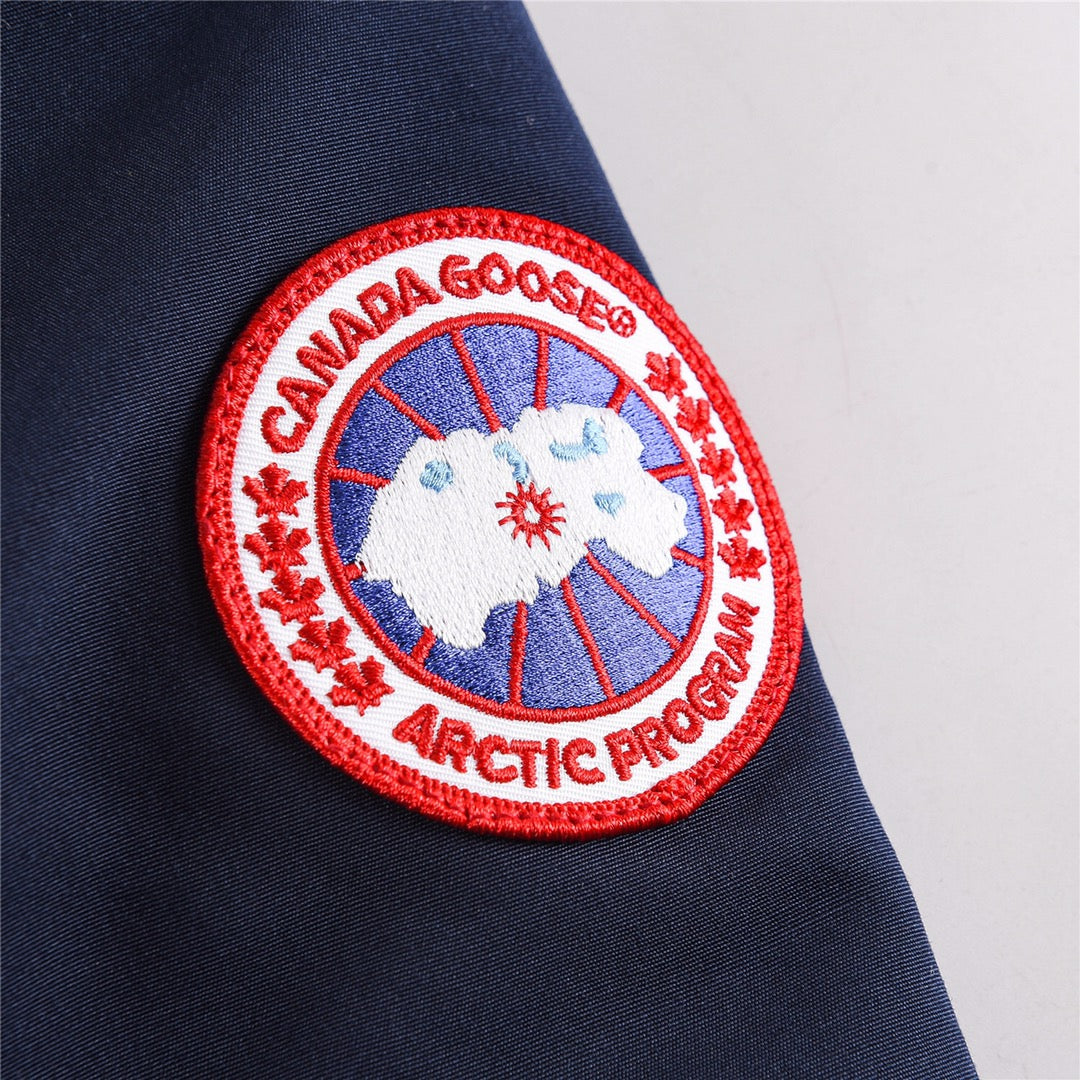 Canada Goose Women's Men's Expedition Down Parka Jacket with Coyote Fur - Navy Blue