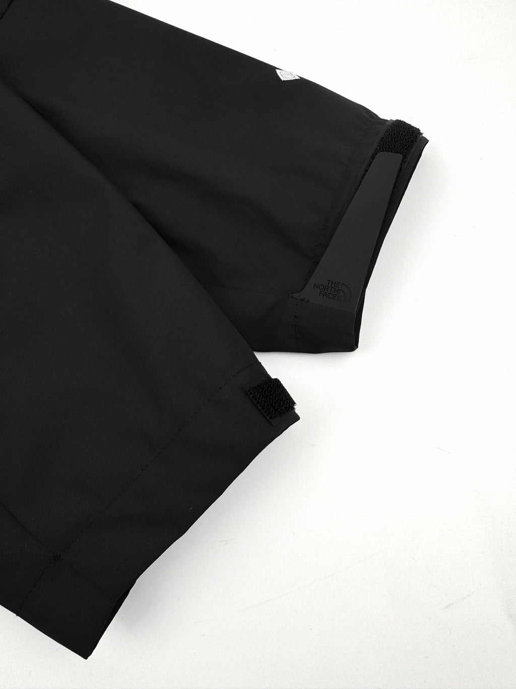 The North Face Men's Hooded Jacket | Solid Black | Women's Styling Inspiration