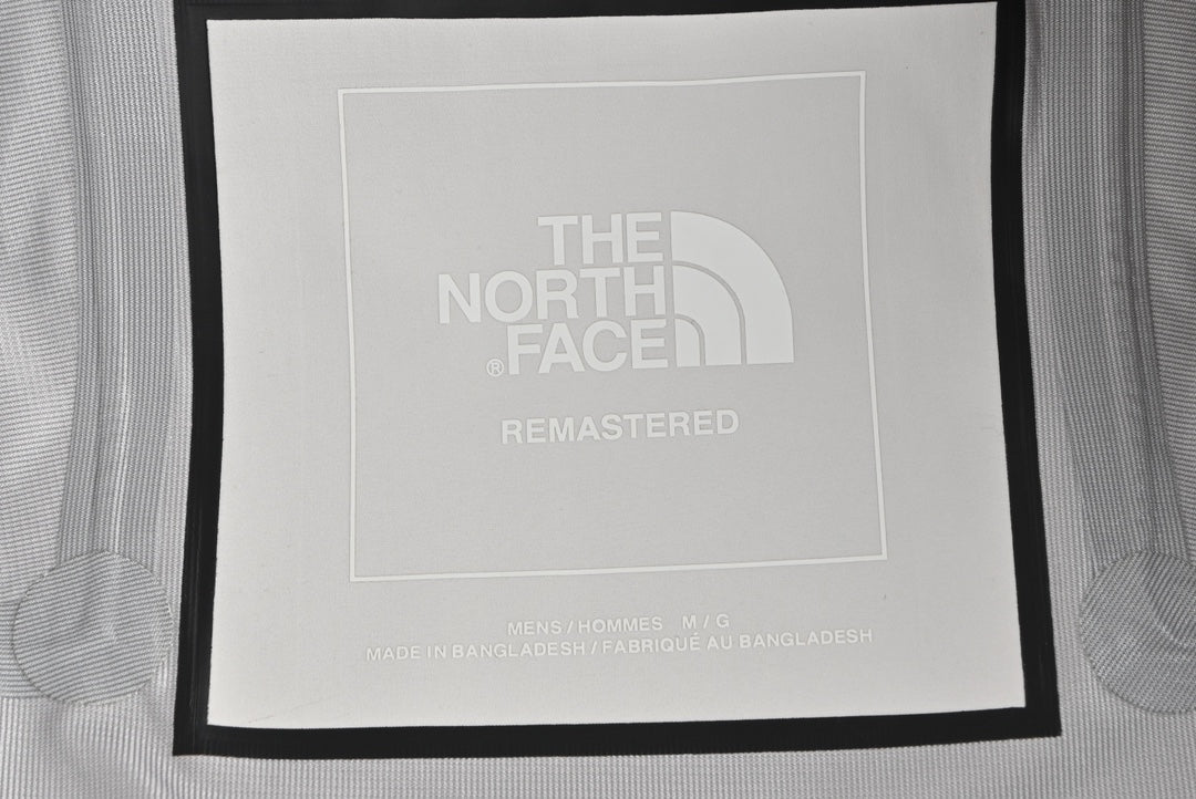 The North Face Women's Men's GORE-TEX Seam Tape Hooded Jacket - Off White & Black Waterproof Shell