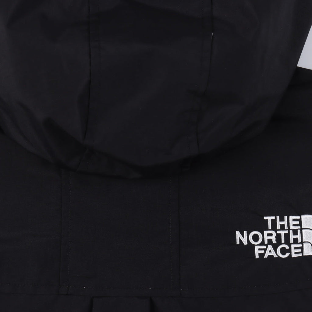 The North Face Women's Cropped Hooded Jacket | Solid Black | Men's Styling Inspiration