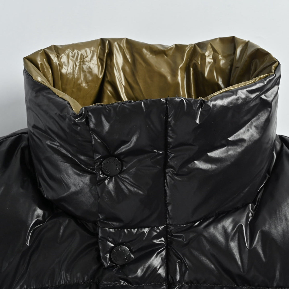 Moncler Women's Men's Glossy Stand Collar Puffer Down Jacket - Black