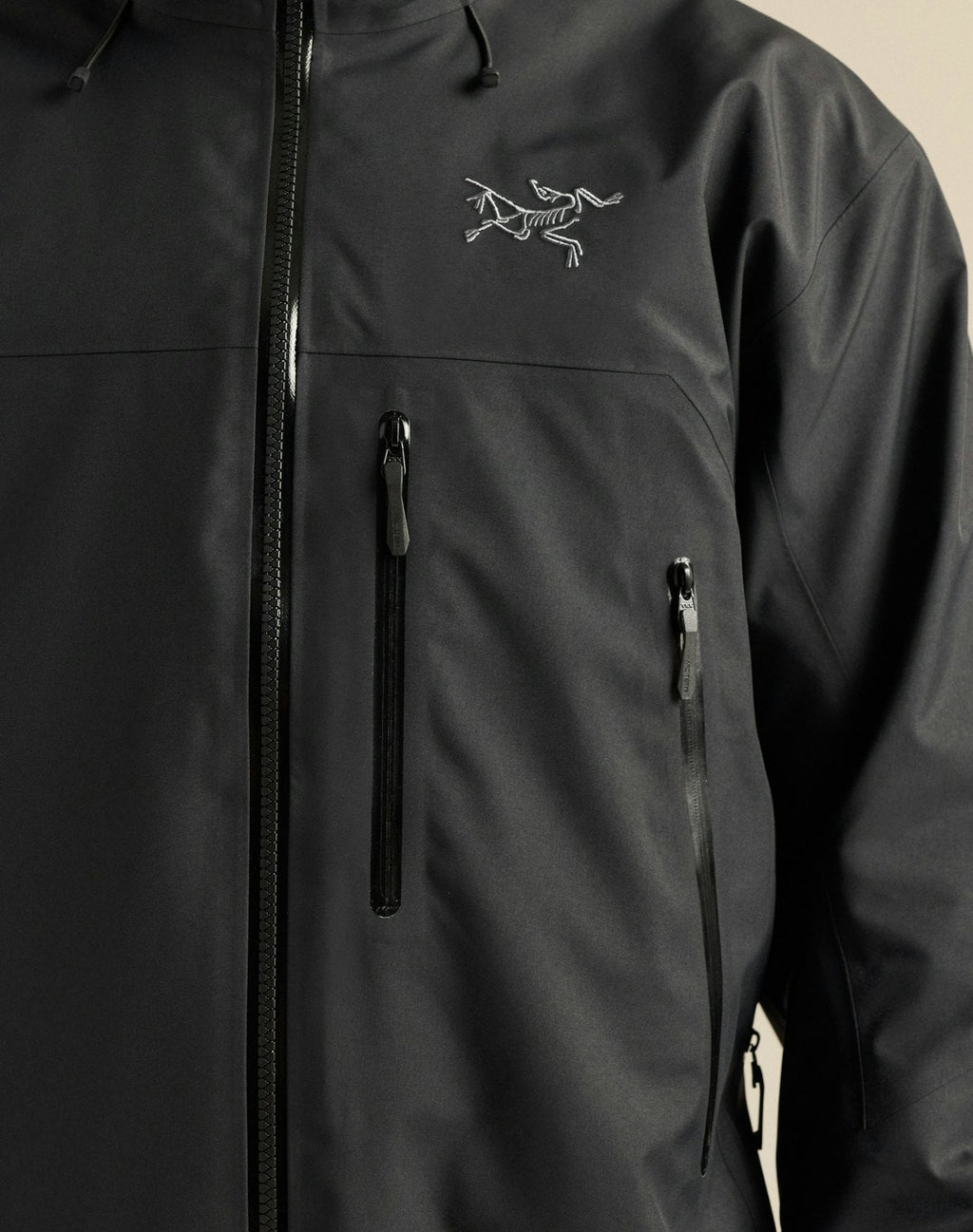 Arc'teryx Alpha SV Men's Jacket, Black Hard Shell