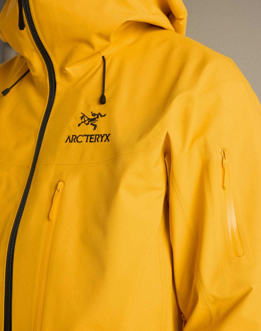 Arc'teryx Alpha SV Men's Jacket, Yellow