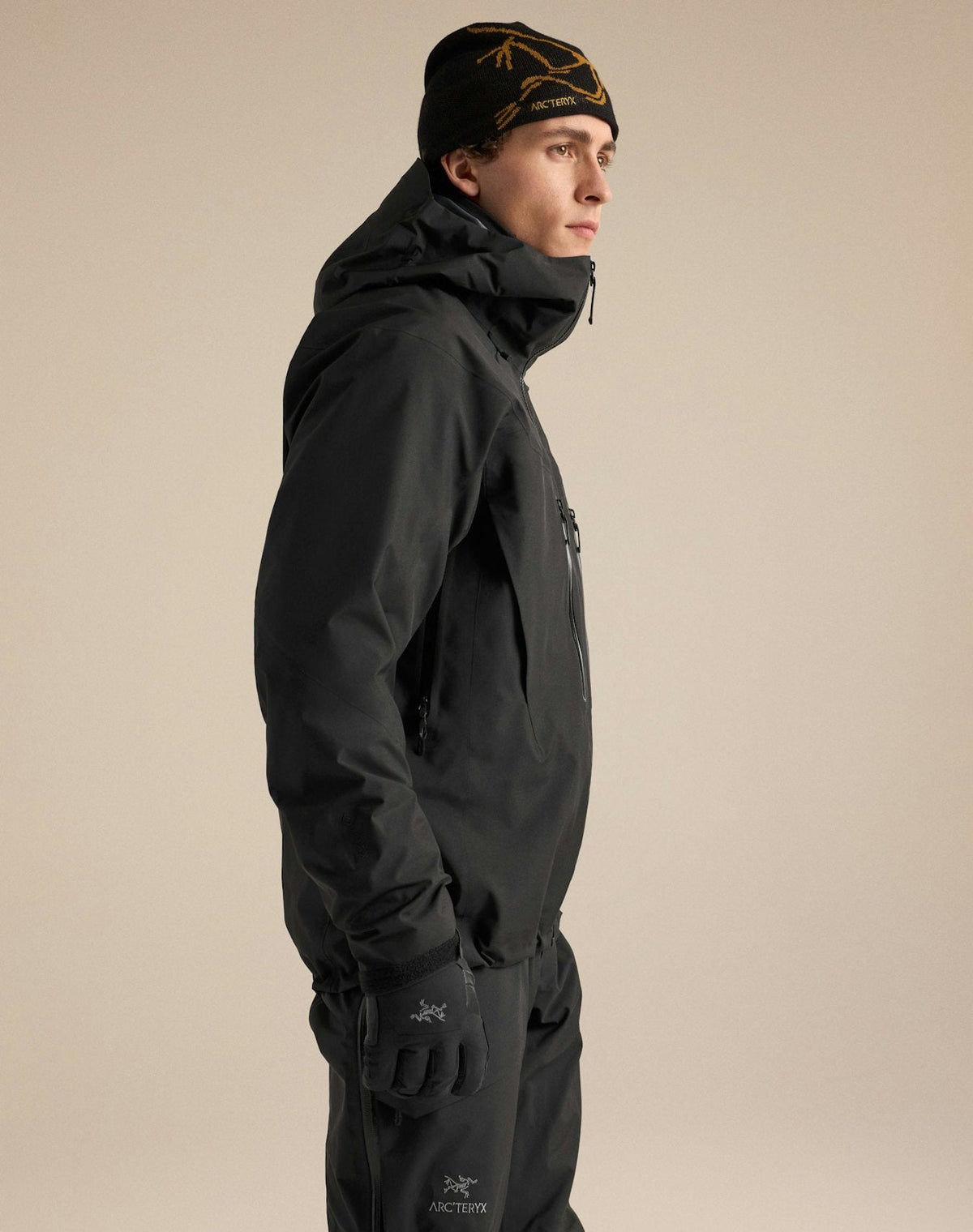 Arc'teryx Alpha SV Men's Jacket, 24K Black