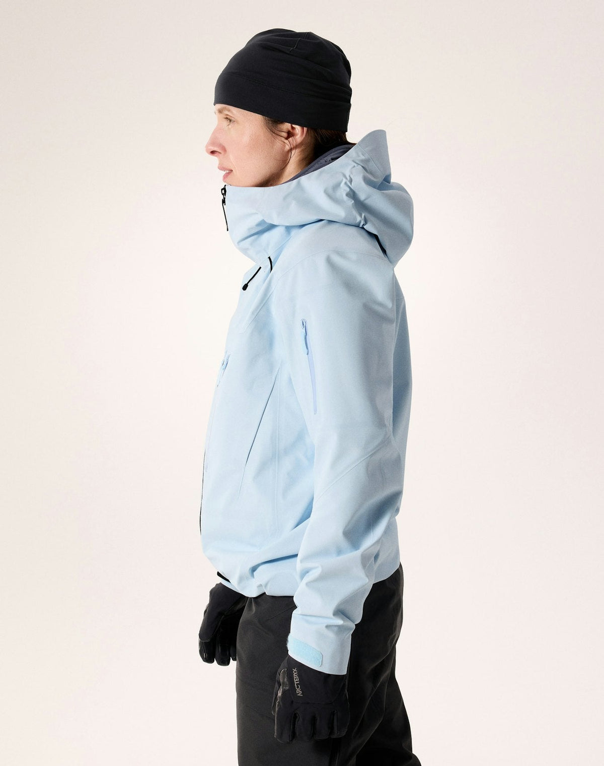Arc'teryx Alpha SV Women's Jacket, Light Blue