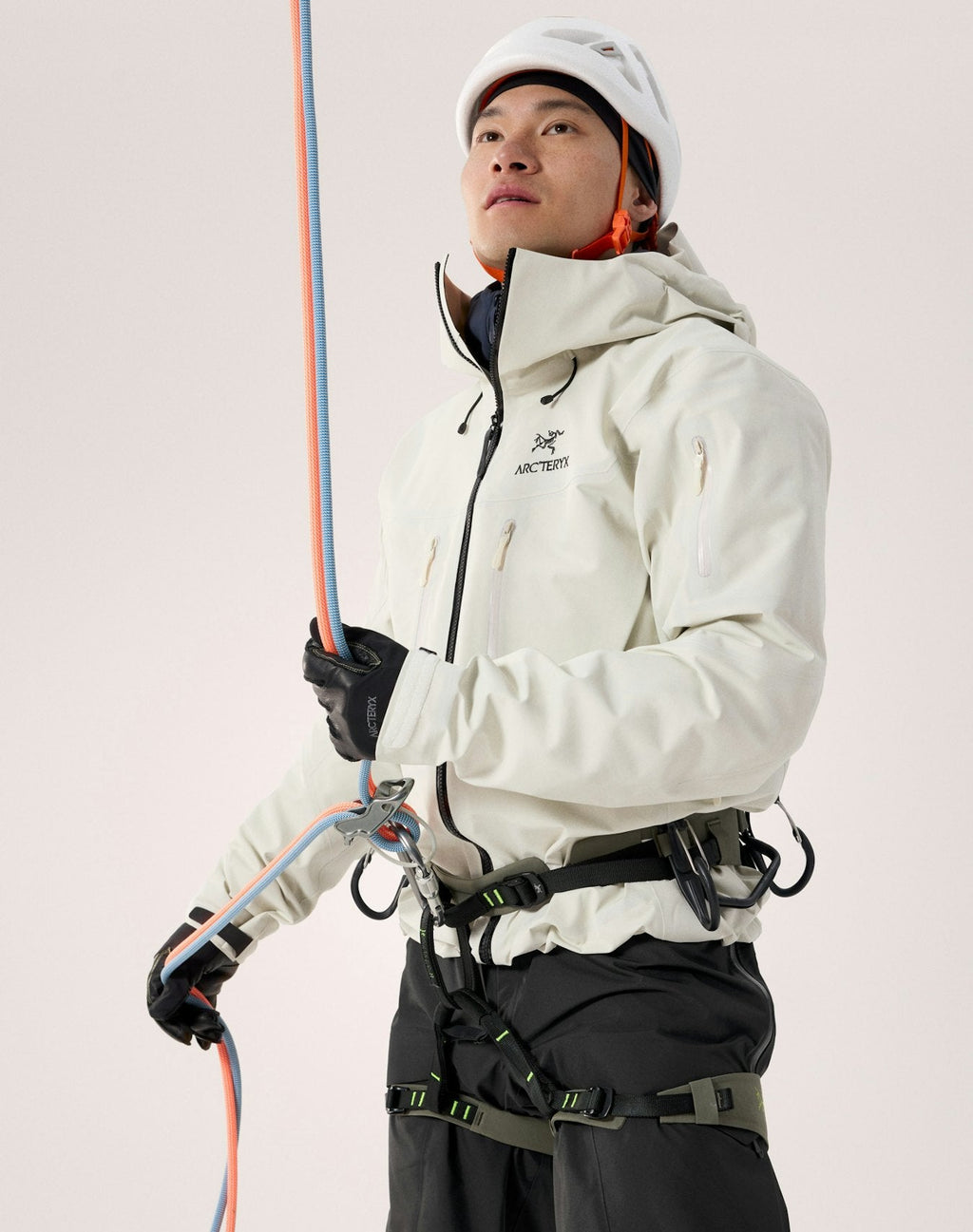Arc'teryx Alpha SV Men's Jacket, Off White
