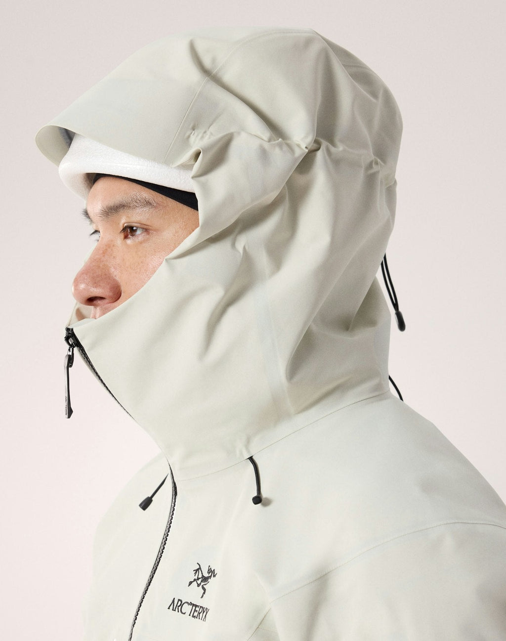 Arc'teryx Alpha SV Men's Jacket, Off White