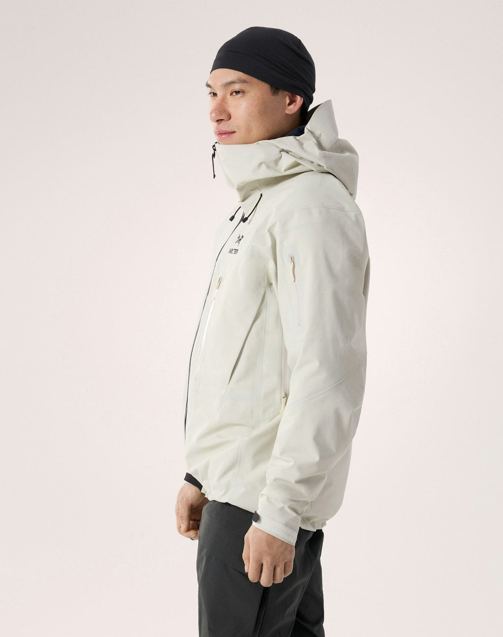 Arc'teryx Alpha SV Men's Jacket, Off White