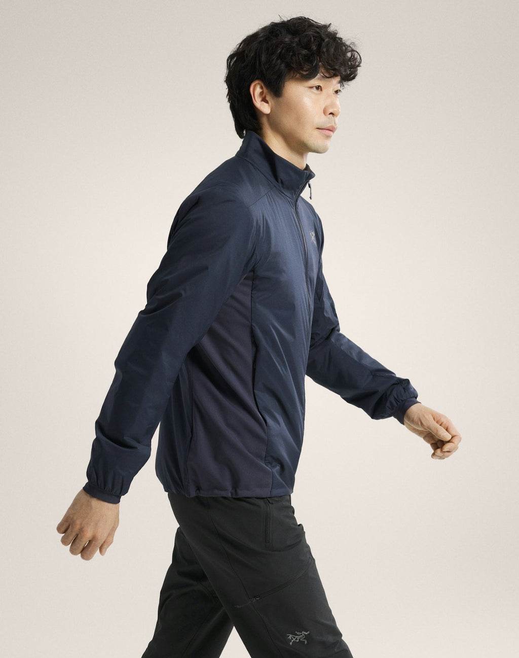 Arc'teryx Men's Atom Jacket | Navy Insulated Jacket