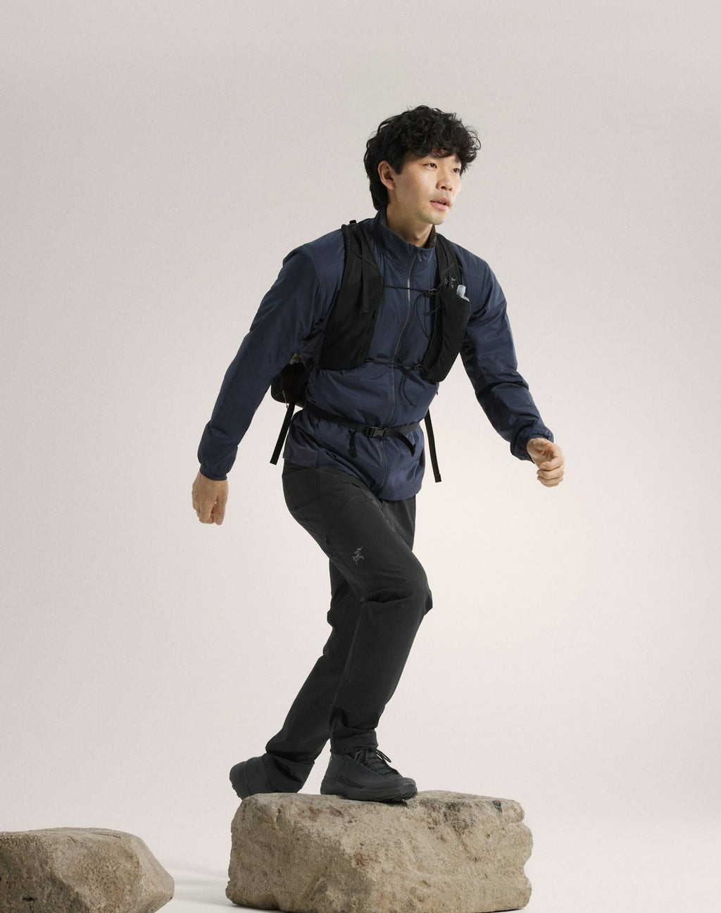 Arc'teryx Men's Atom Jacket | Navy Insulated Jacket