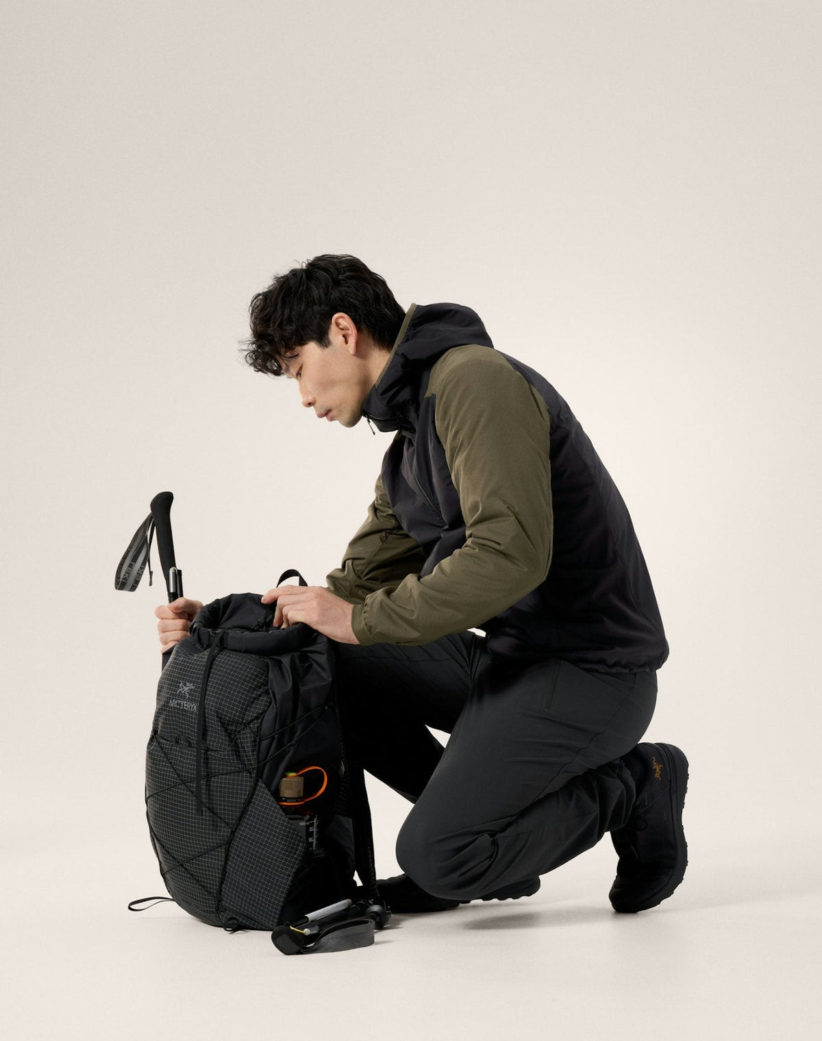 Arc'teryx Men's Atom Hoody | Black / Tatsu