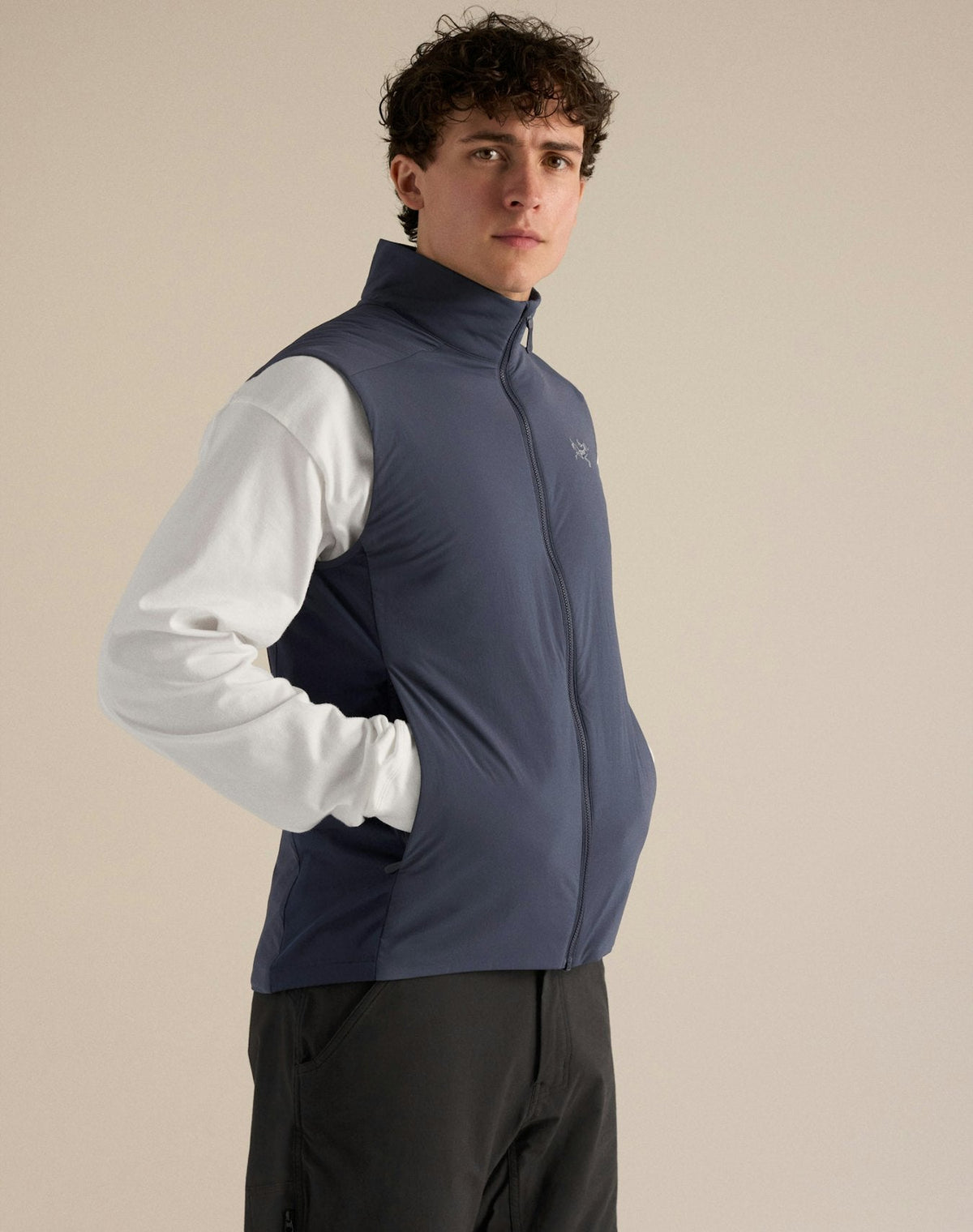 Arc'teryx Men's Atom Vest | Black Sapphire