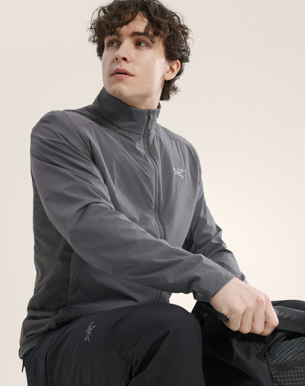 Arc'teryx Men's Atom Jacket | Void
