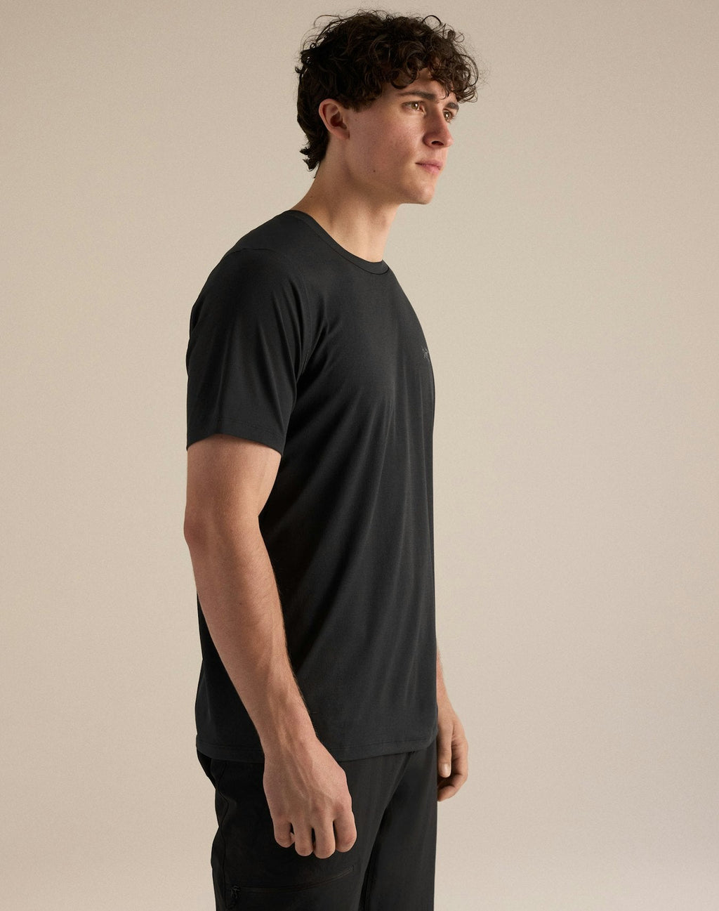 Arc'teryx Men's Quick-Dry Crew Neck T-Shirt | Black