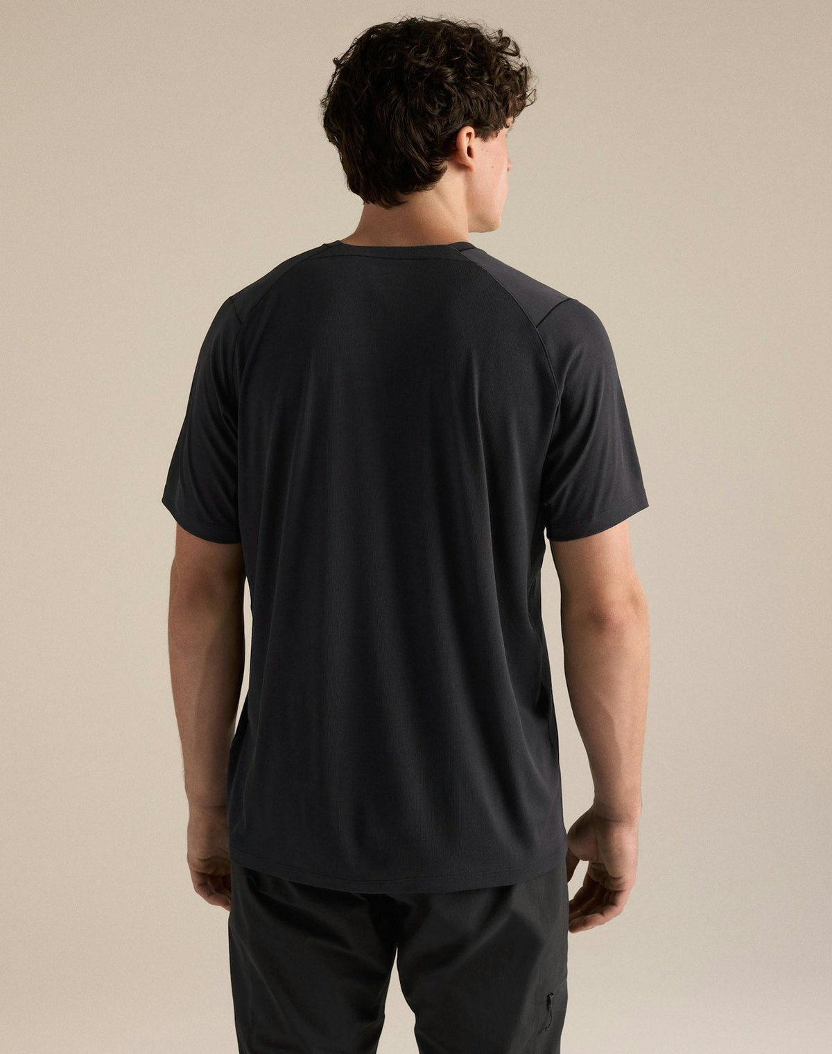 Arc'teryx Men's Quick-Dry Crew Neck T-Shirt | Black