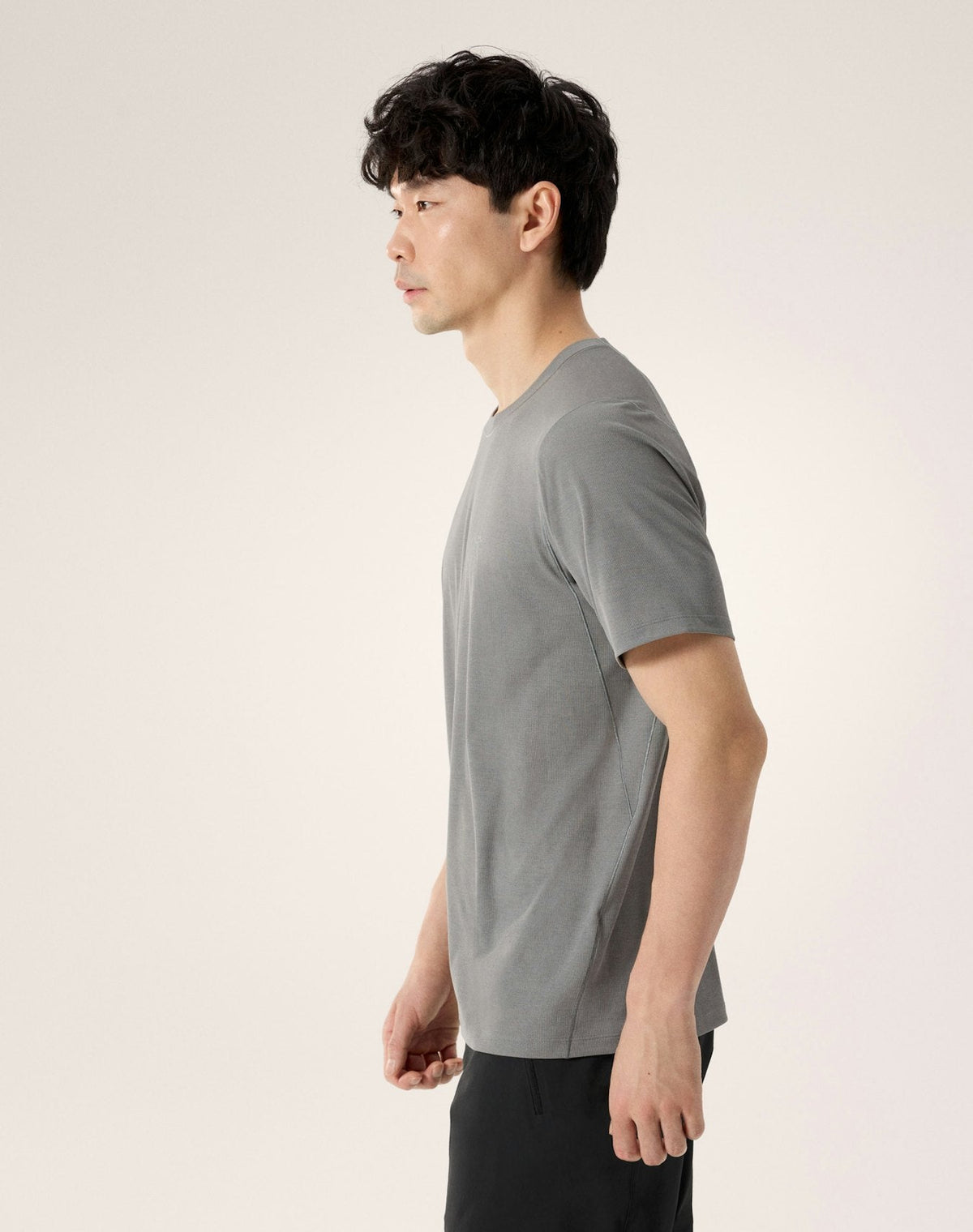 Arc'teryx Men's Cormac Crew Short Sleeve Shirt | Heather Grey