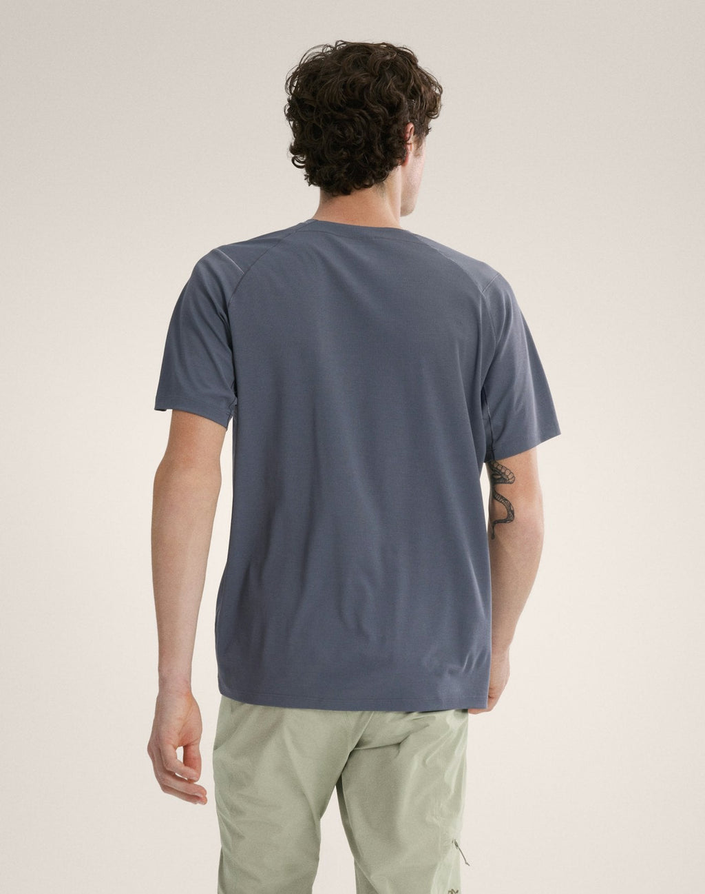 Arc'teryx Men's Cormac Crew Short Sleeve Shirt | Blue Graphite