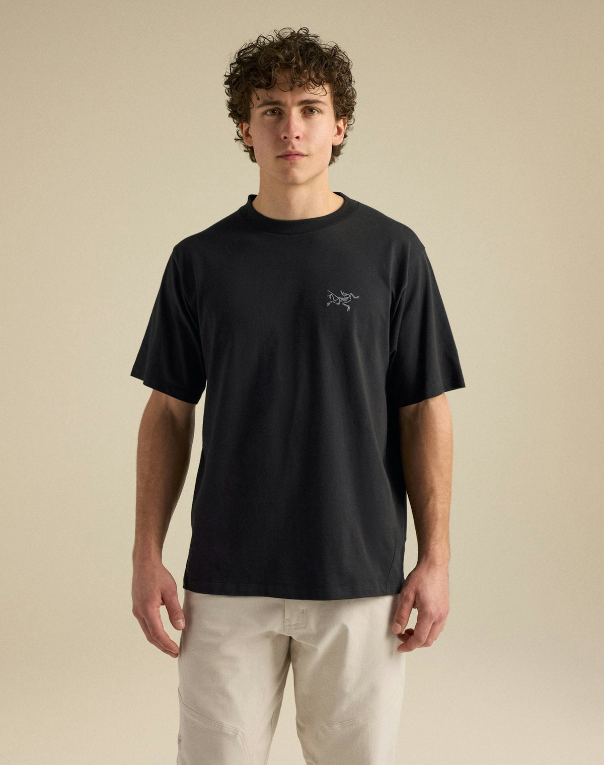 Arc'teryx Men's Emblem Crew Short Sleeve Shirt | Black
