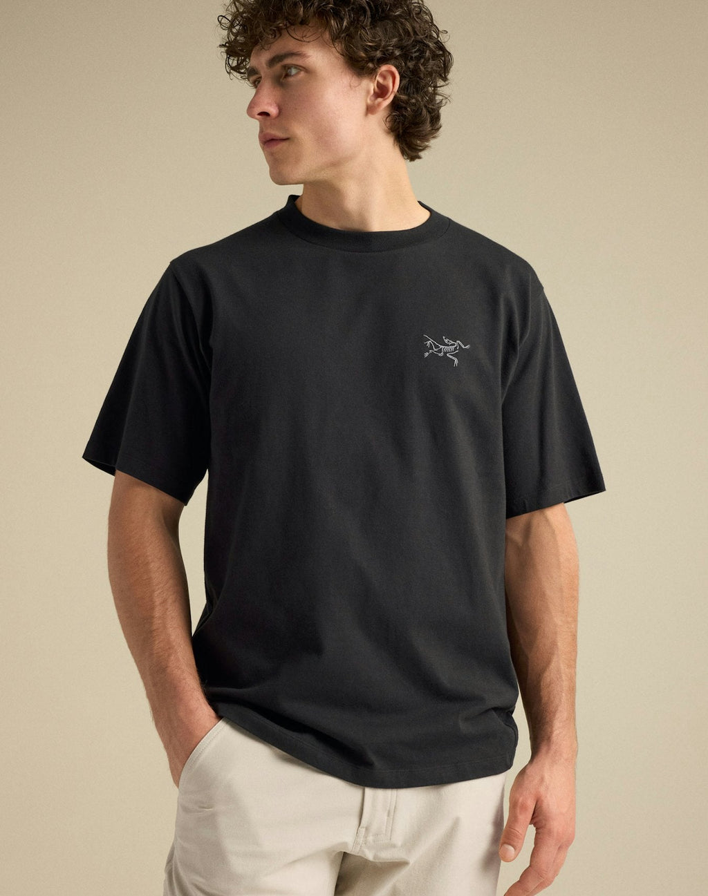 Arc'teryx Men's Emblem Crew Short Sleeve Shirt | Black