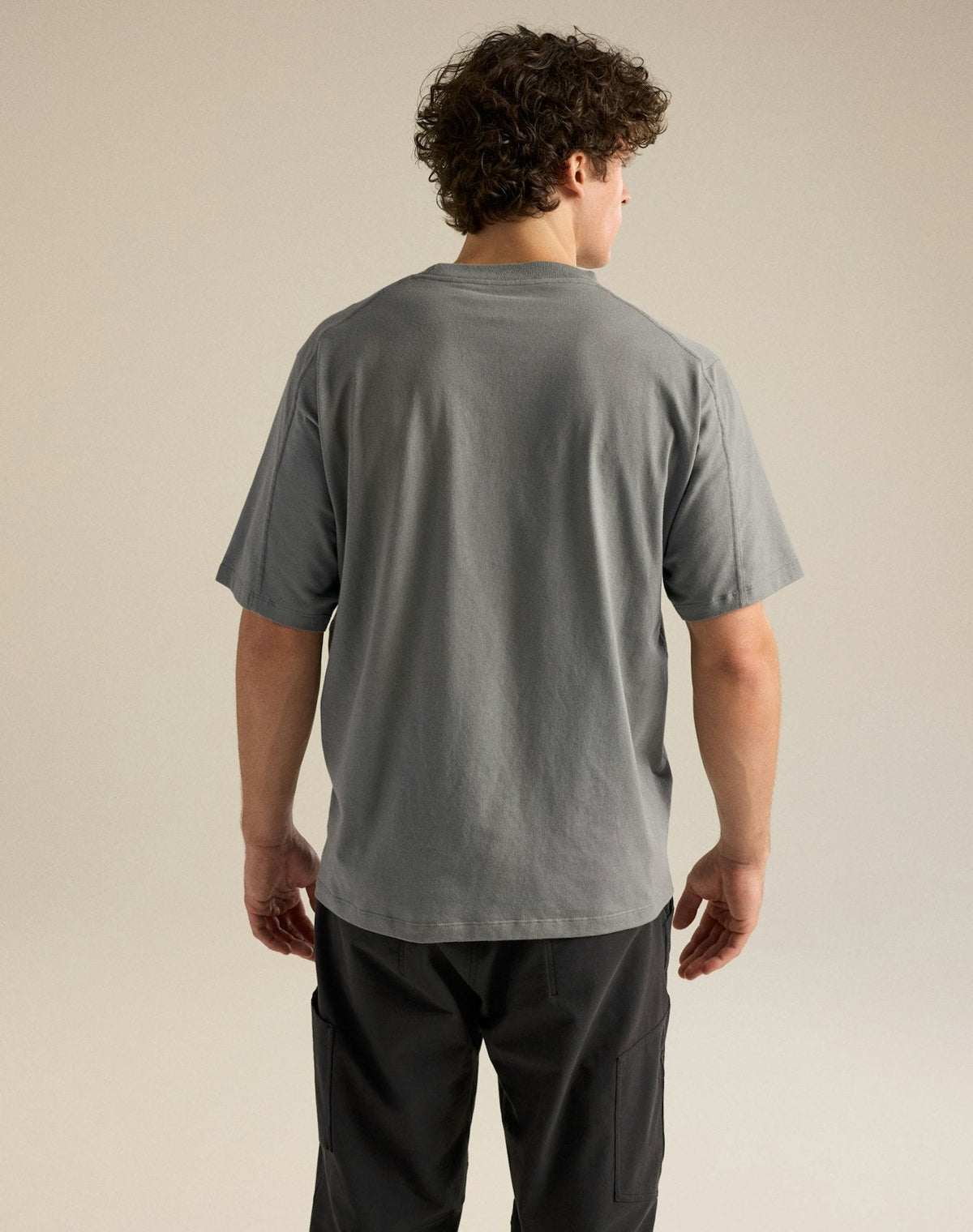 Arc'teryx Men's Emblem Crew Short Sleeve Shirt | Grey