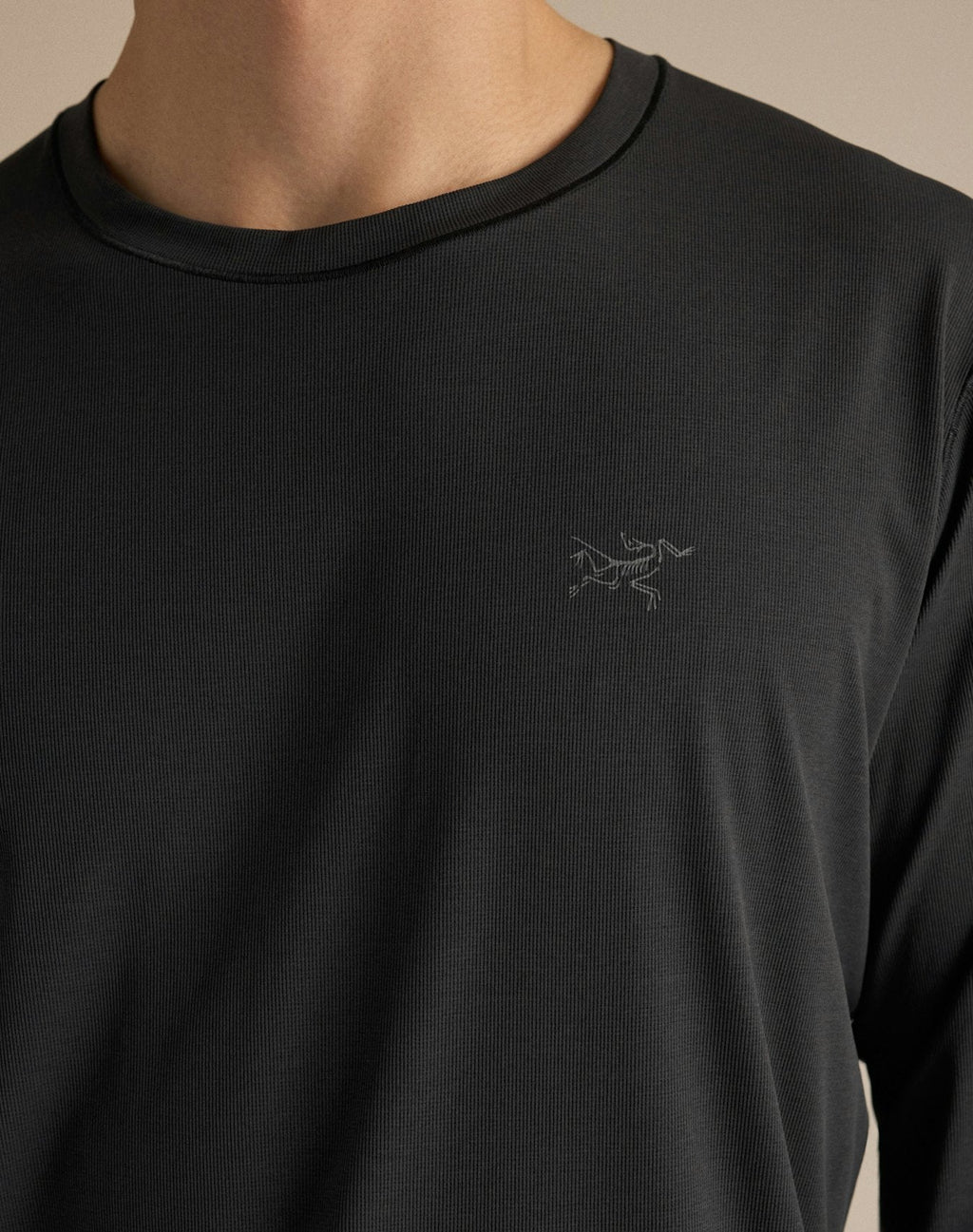 Arc'teryx Men's Cormac Crew Long Sleeve Shirt | Black