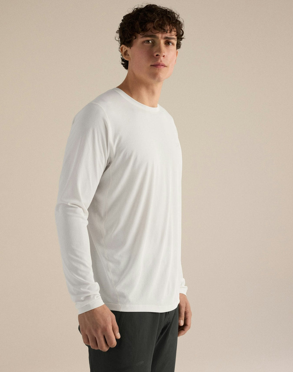 Arc'teryx Men's Cormac Crew Long Sleeve Shirt | White
