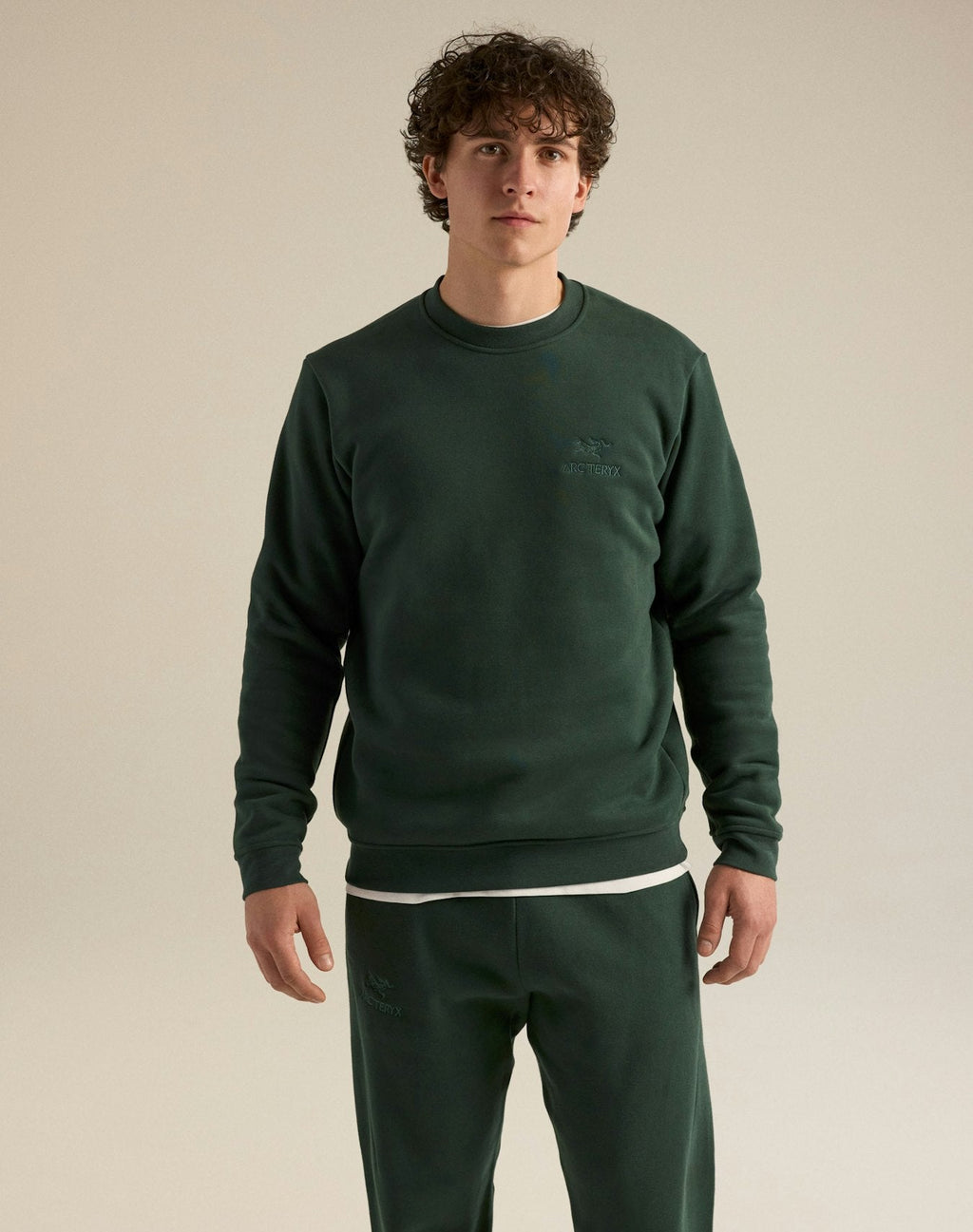 Arc'teryx Emblem Fleece Crewneck Sweatshirt – Black Sapphire