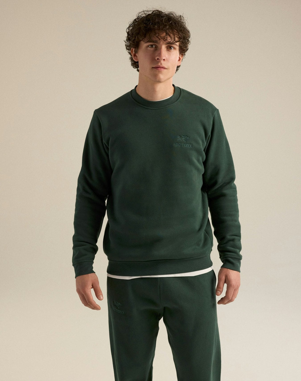 Arc'teryx Emblem Fleece Crewneck Sweatshirt – Black Sapphire
