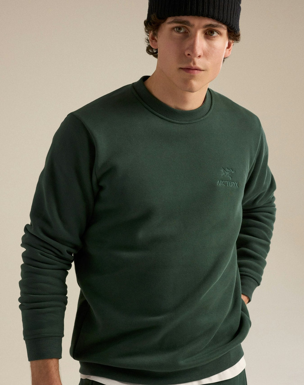 Arc'teryx Emblem Fleece Crewneck Sweatshirt – Black Sapphire