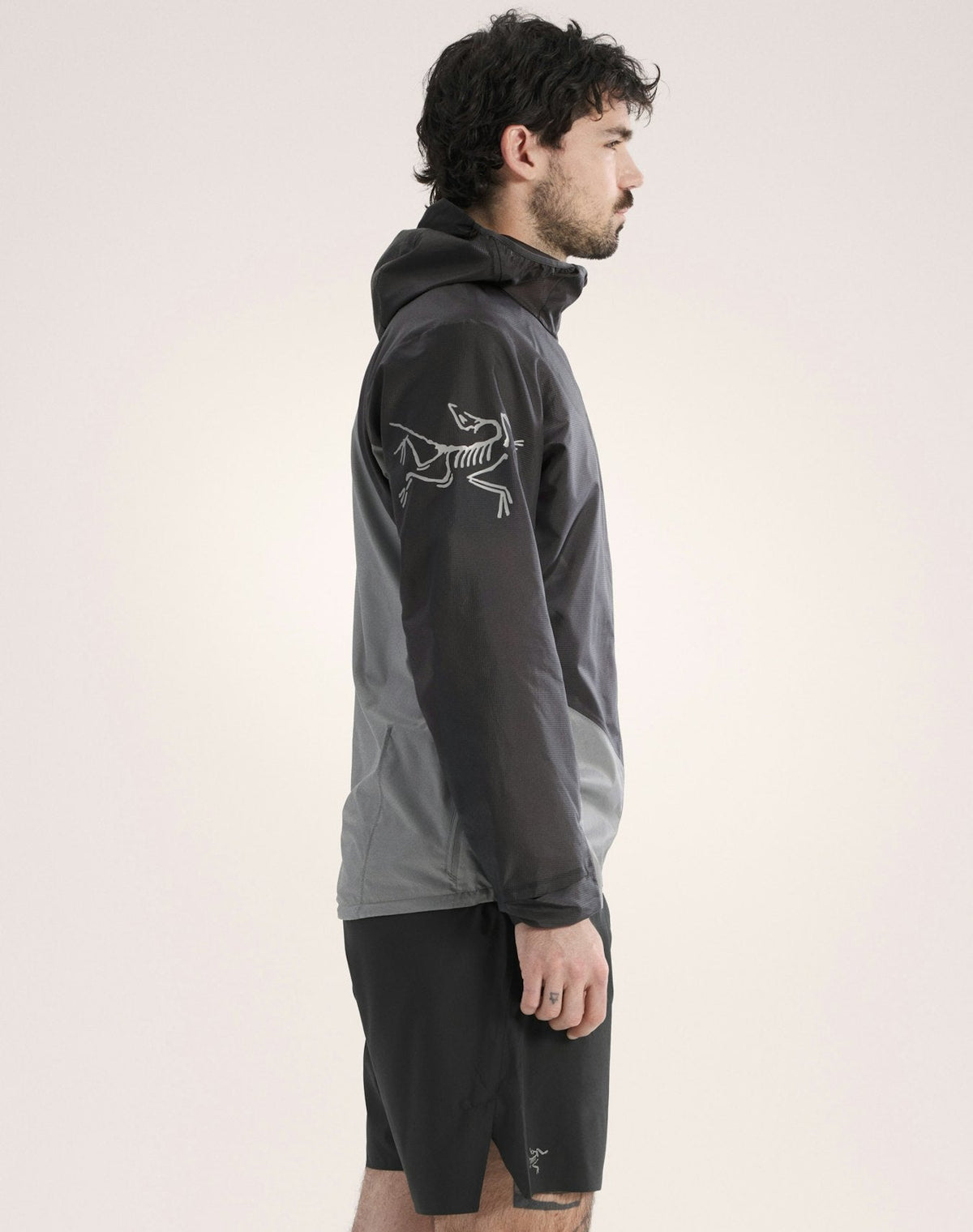 Arc'teryx Norvan Men's Windshell Hoody – Cloud / Void