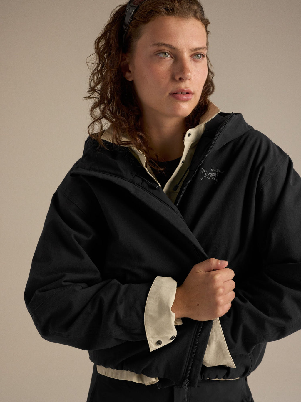 Arc'teryx Altira Women's Insulated Cropped Jacket – Black